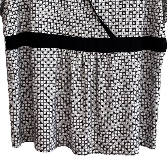 George Woman Black Gray Tunic Top Plus Size 4X - Picture 4 of 8